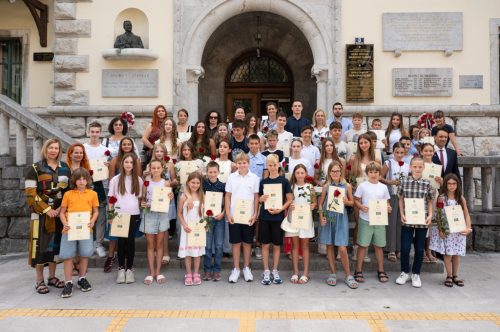 Nagrade najuspješnijim učenicima i mentorima opatijske osnovne škole
